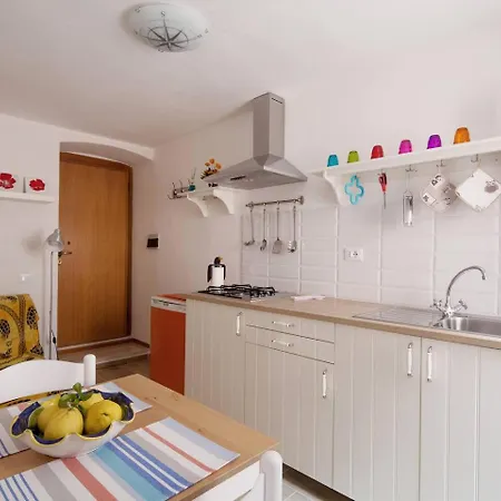 Apartment La Casetta Nel Borgo *